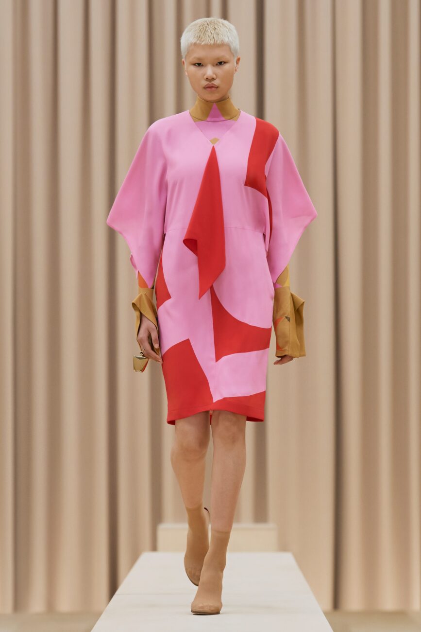 Burberry look 27. Courtesy of Vogue Runway