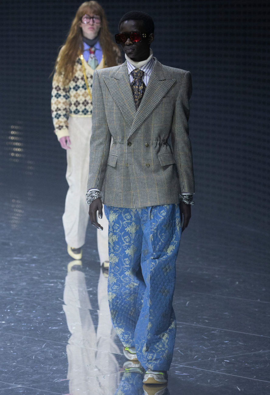 Gucci, Fall Winter 19-20 show, Milan Fashion Week, looks, Alessandro Michele, mask, visible and invisible