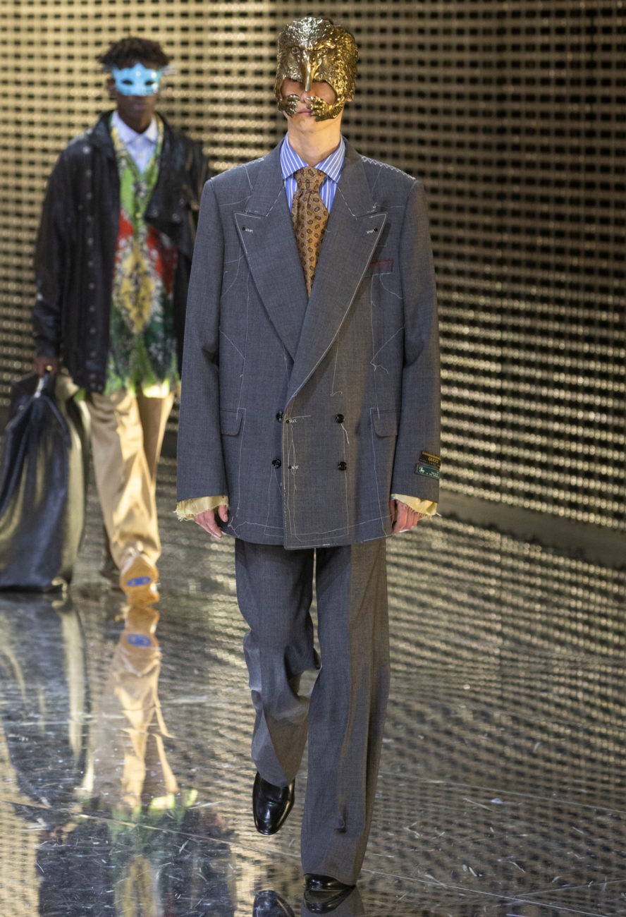 Gucci, Fall Winter 19-20 show, Milan Fashion Week, looks, Alessandro Michele, mask, visible and invisible