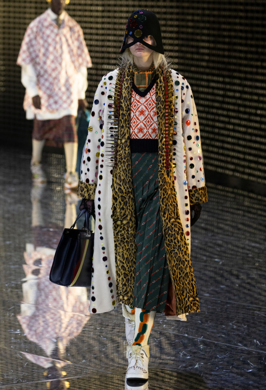 Gucci, Fall Winter 19-20 show, Milan Fashion Week, looks, Alessandro Michele, mask, visible and invisible