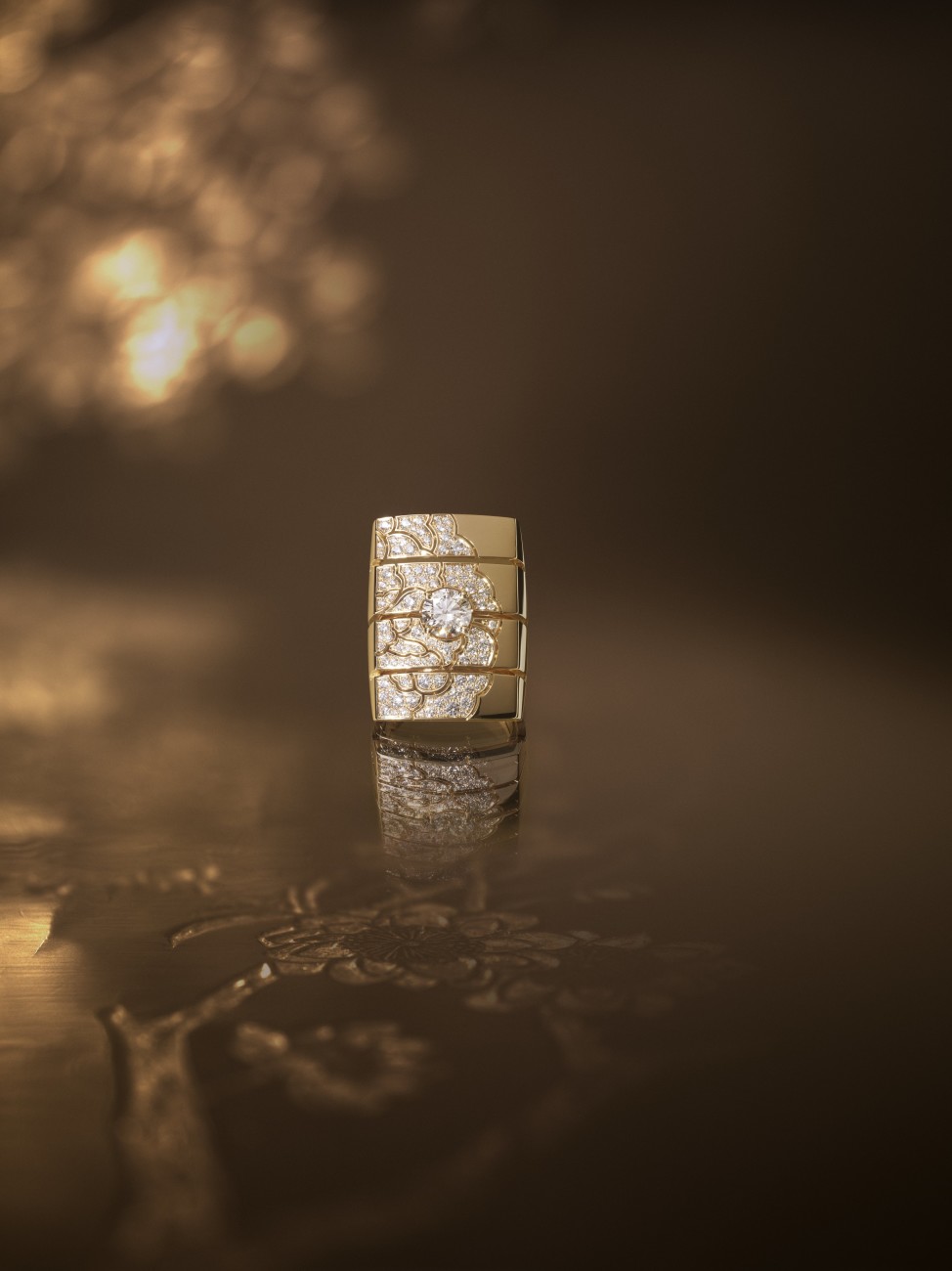 Coromandel Collection_CHANEL Fine Jewelry_Impression_Florale_gold