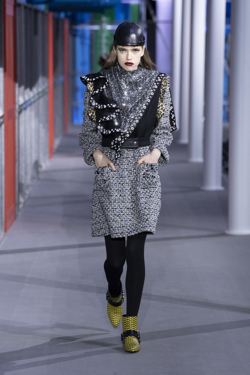 Lea Seydoux attends the Louis Vuitton Womenswear SS23 Show during