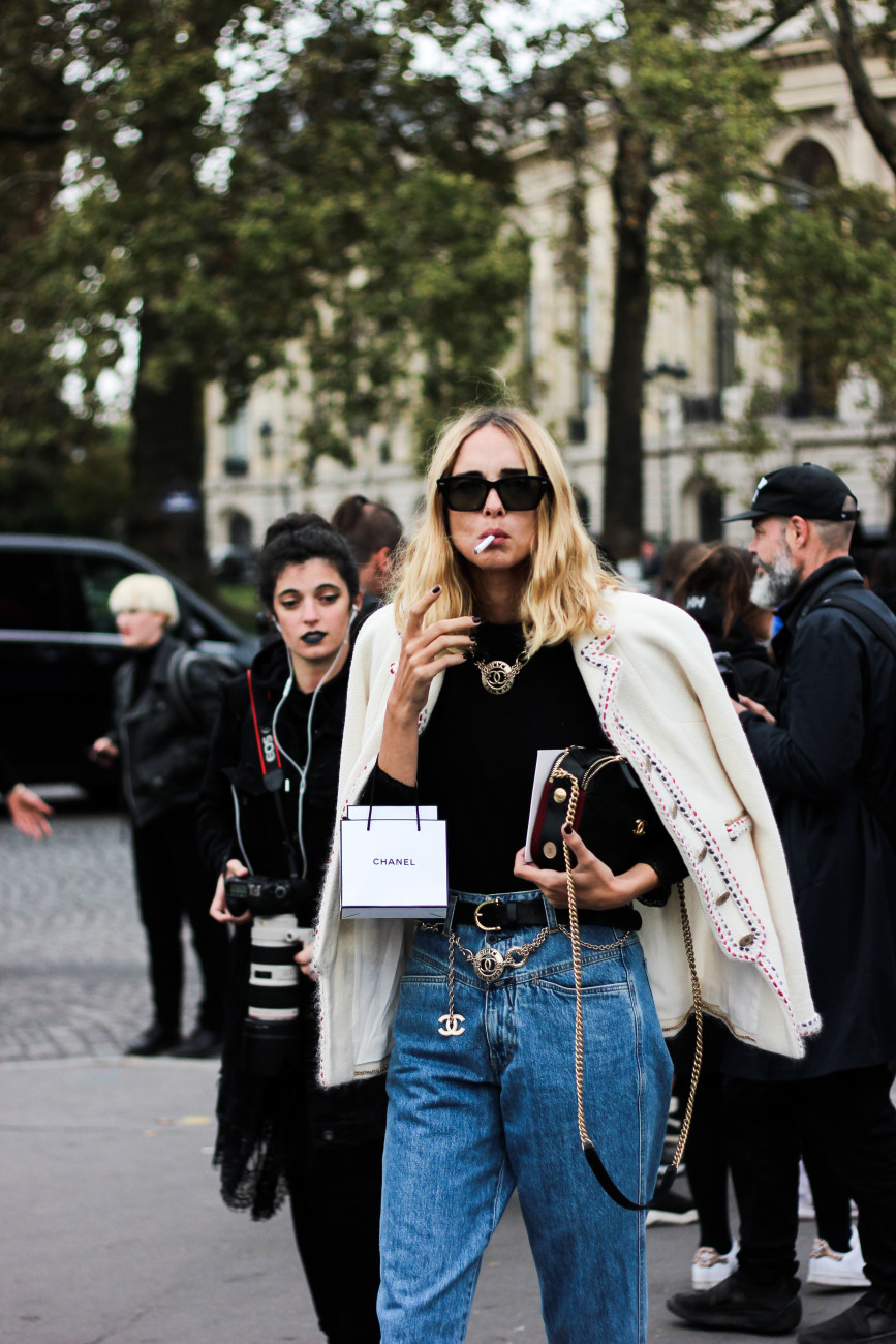 Paris Fashion Week_outside shows_streets_style_photography by Brando Prizzon12