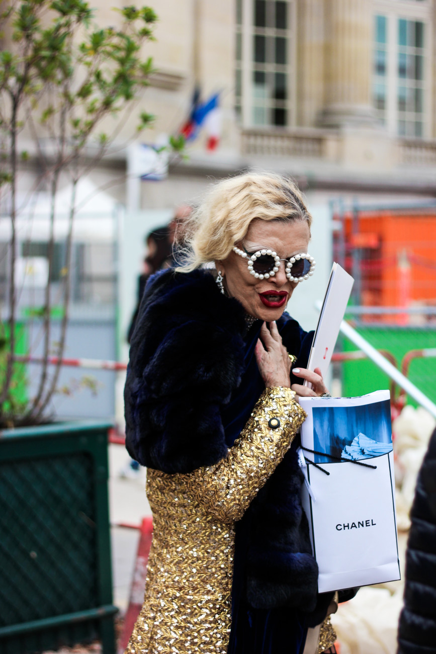 Paris Fashion Week_outside shows_streets_style_photography by Brando Prizzon15