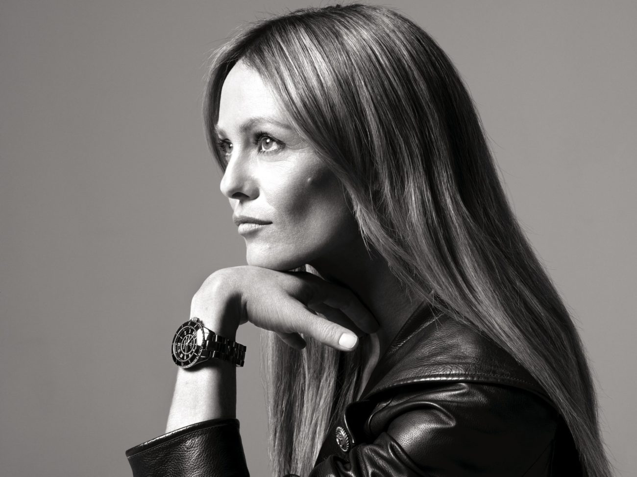Vanessa Paradis, wears Chanel J12 timepiece, CHANEL Watches, Courtesy of CHANEL