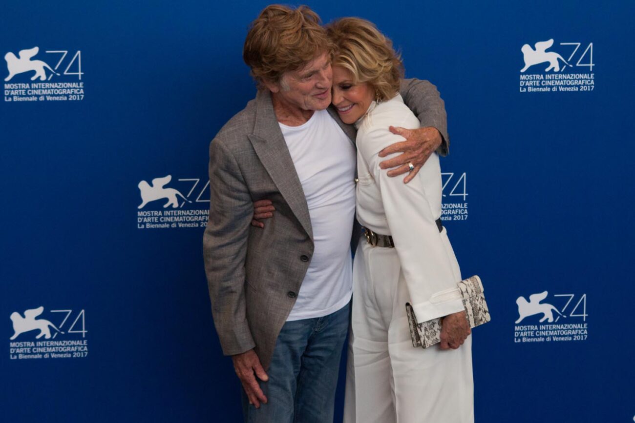 Robert Redfort, Jane Fonda in Alberta Ferretti, © daniela katia lefosse photography. mostra del cinema di venezia 2017 red carpet day3