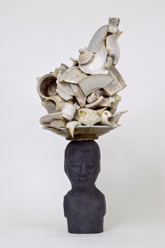 Bouke de Vries, Bust with white delft, 2017, Bronze bust and white delft still life