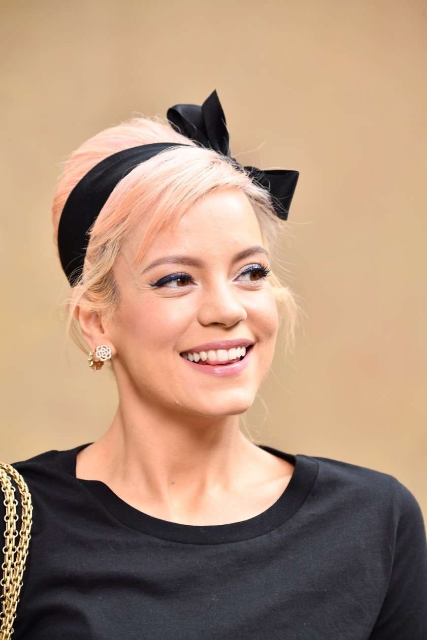 PARIS, FRANCE - MARCH 06: Lily Allen attends the Chanel show as part of the Paris Fashion Week Womenswear Fall/Winter 2018/2019 at Le Grand Palais on March 6, 2018 in Paris, France. (Photo by Pascal Le Segretain/Getty Images for Chanel)