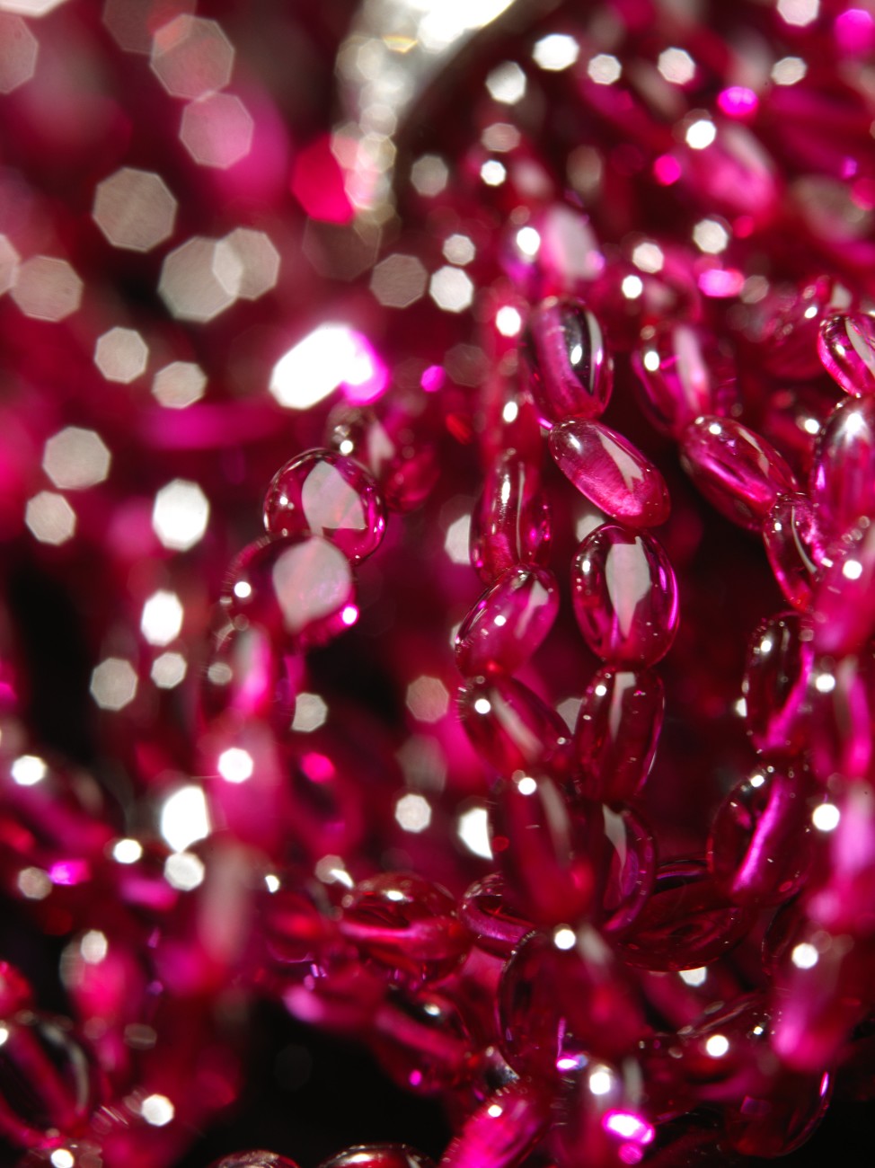 Coromandel Collection_CHANEL Fine Jewelry_Evocation_Florale_spinel