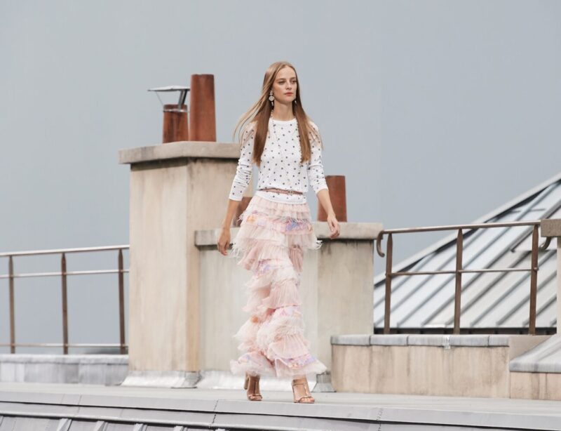 So Cool Mademoiselle_Chanel Spring Summer 2020_SS20_Virginie Viard_Grand Palais_new era