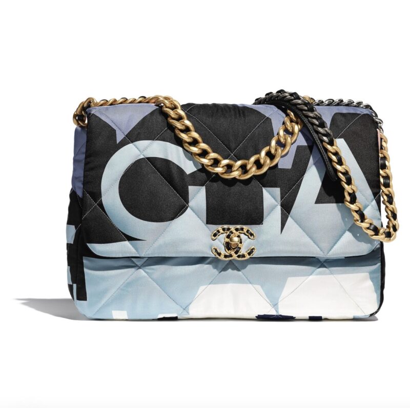 So Cool Mademoiselle_Chanel Spring Summer 2020_SS20_Virginie Viard_Grand Palais_new era_Chanel 19 bag