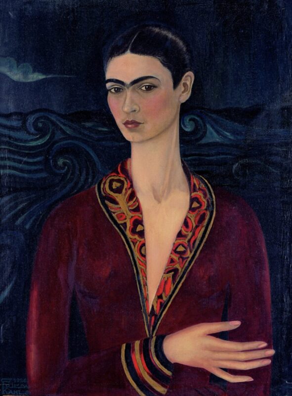 The Chaos Inside_Frida Kahlo_exhibition_Fabbrica del Vapore_Milan_Frida Kahlo, Selfportrait with velvet dress, 1926, oil on canvas, Museo Dolores Olmedo, Messico. Reproduction Modlight format. Courtesy of Banco de México Diego Rivera & Frida Kahlo Museums Trust, México D.F.