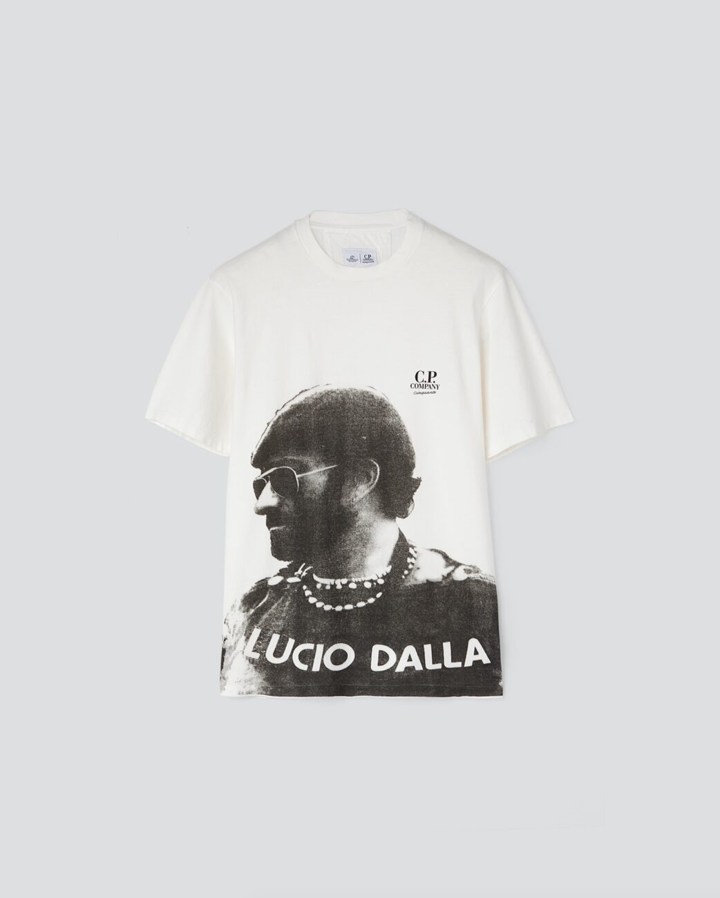 T-SHIRT 1 The first chapter of the C.P. COMPANY CINQUANTA series has been dedicated to the unique relationship between Massimo Osti and Lucio Dalla