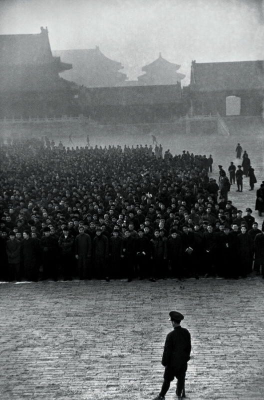In the Forbidden City, ten thousand recruits line up to form a new nationalist army. Beijing, December 1948. Gelatin silver print, 1970s © Fondation Henri Cartier-Bresson / Magnum Photos