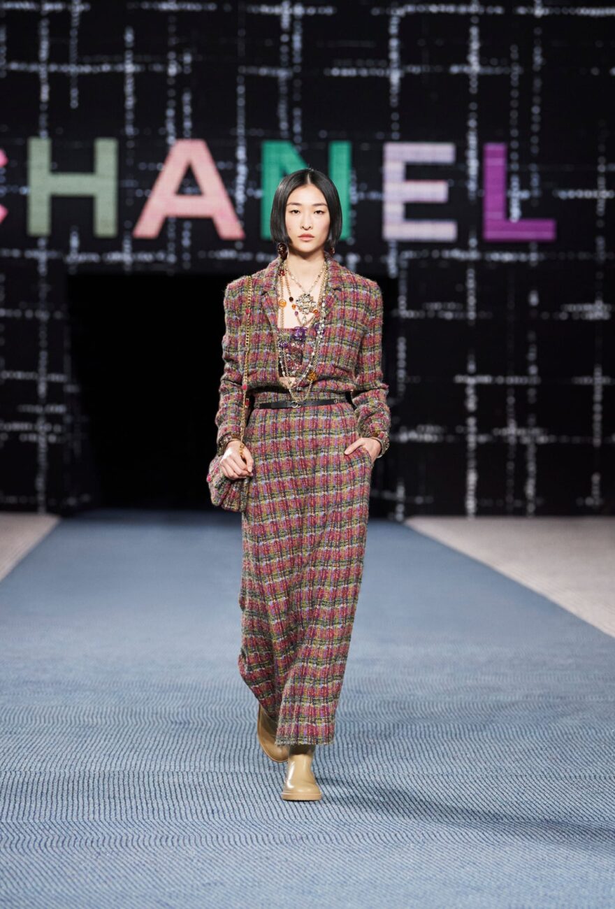 The Story of Chanel's Tweed – Mia Le Journal – Fashion Magazine