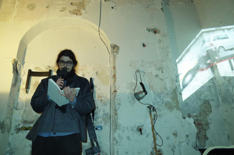 Raffaele Greco, performance at Colla Gallery, Collectible DRY x Manintown, January 14, 2022