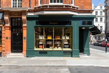 PINEIDER si apre per la prima volta al mercato UK con una nuova Boutique a Londra nel quartiere Mayfair