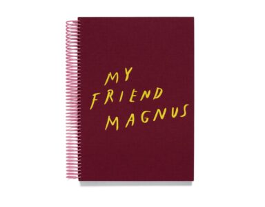 Acne Studios presenta il nuovo libro “My Friend Magnus”, omaggio a Magnus Carlsson
